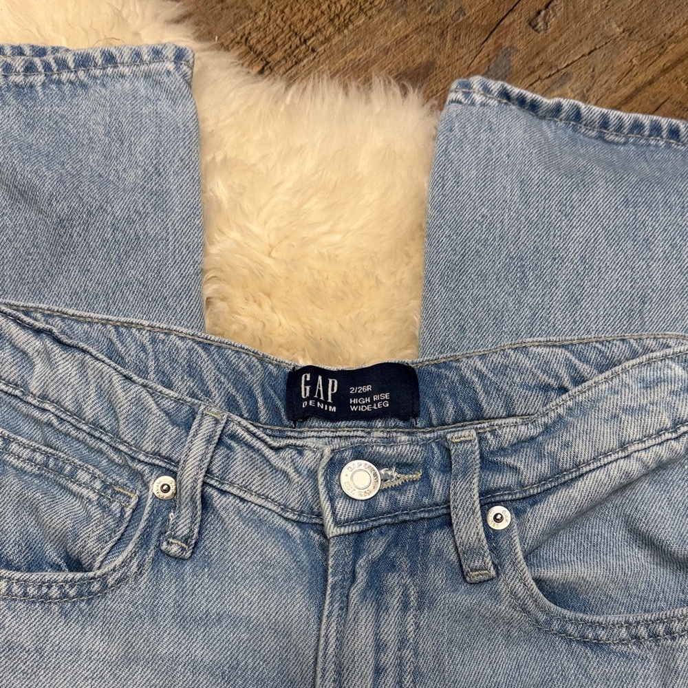 GAP Wide-Leg classic blue Women’s high rise straight leg Jeans size 26 - Picture 3 of 8